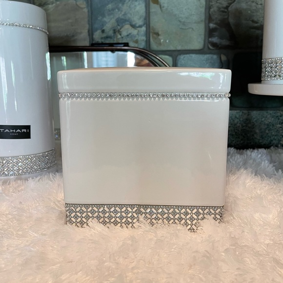 🎉SOLD🎉Tahari White RHINESTONES Crystals Luxe Glam 5 Pc Set | NEW! - Picture 5 of 9